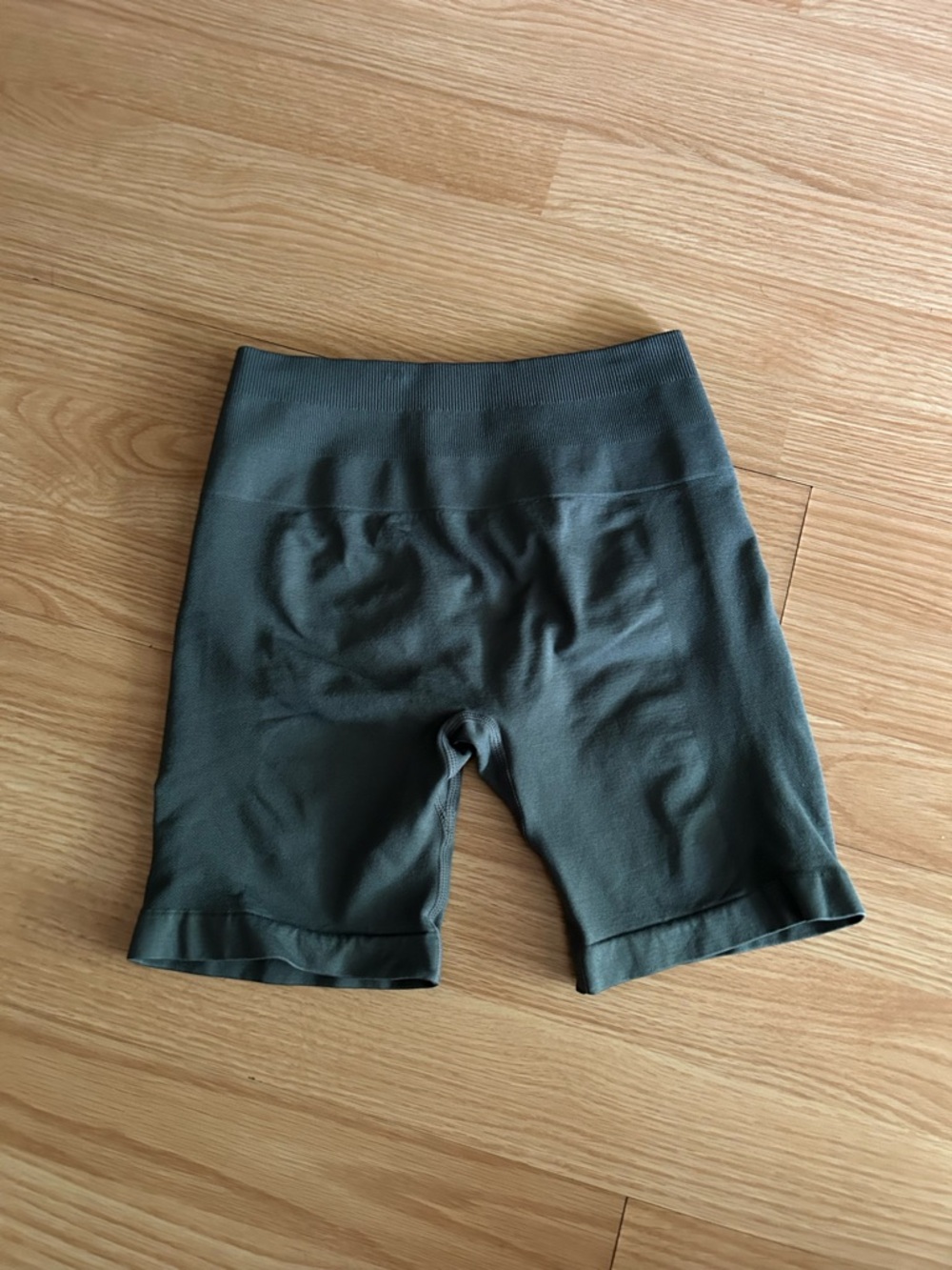 Aurola Dark Gray Intensify 5” Athletic Shorts Small